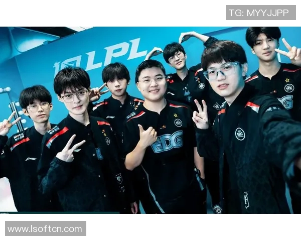 EDG战队荣耀之路：从默默无闻到世界冠军的蜕变与突破