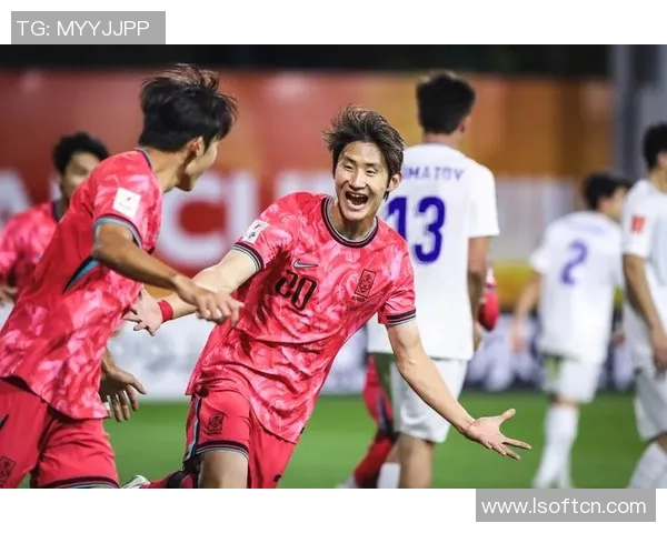 深圳足球队的转型之路:从低谷到巅峰的奋斗与追求 深圳足球队的转型之路:从低谷到巅峰的奋斗与追求