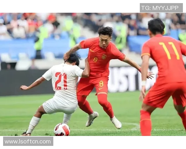 全国锦标赛回顾：上海足球队展现出色耐力与团队精神的精彩表现